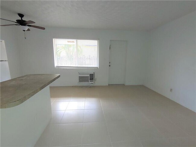 Foto del edificio - 1129 NE 16th Ave