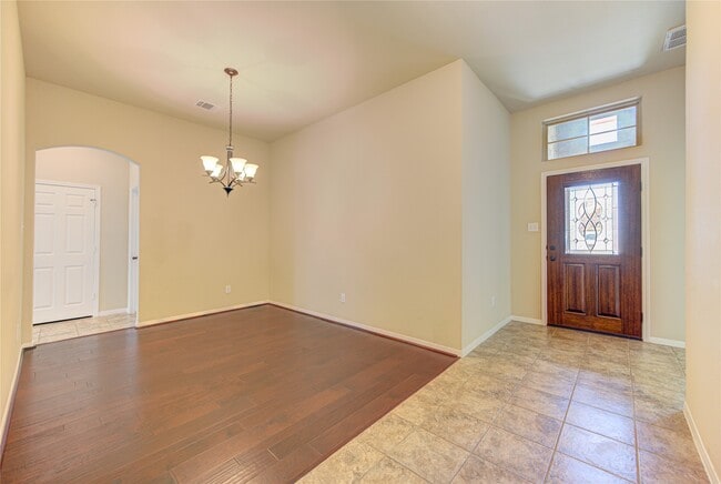 Foto del edificio - 23022 Silver Linden Ct