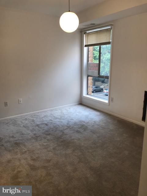 Building Photo - 11903 Parklawn Dr
