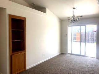 Foto del edificio - 1445 Donita Dr