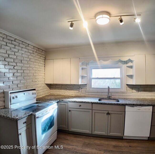 Foto del edificio - 58 Owego St