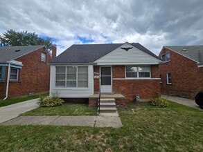 Building Photo - 300 Sunningdale Dr