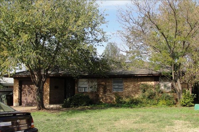 Foto del edificio - 2024 Cherokee Ln