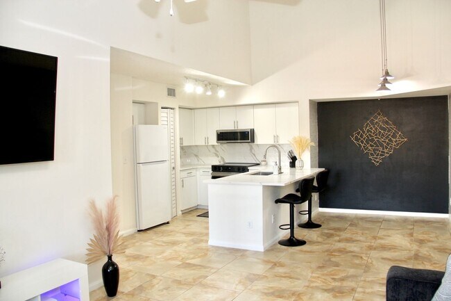 Foto del edificio - 1265 Wildwood Lakes Blvd