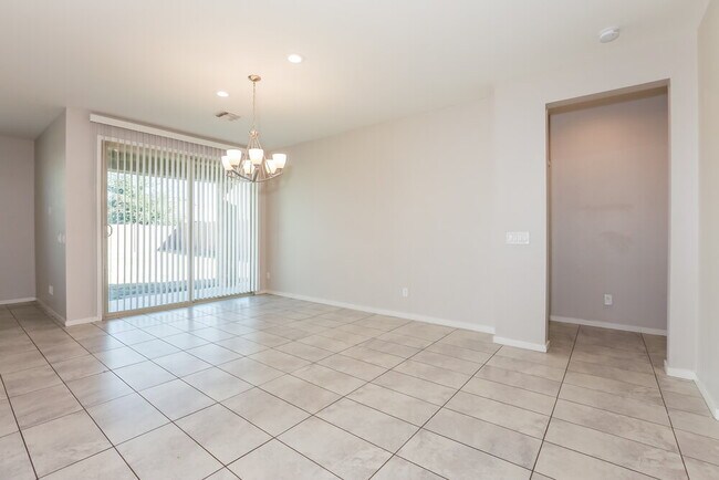 Foto del edificio - 654 Glen Canyon Dr