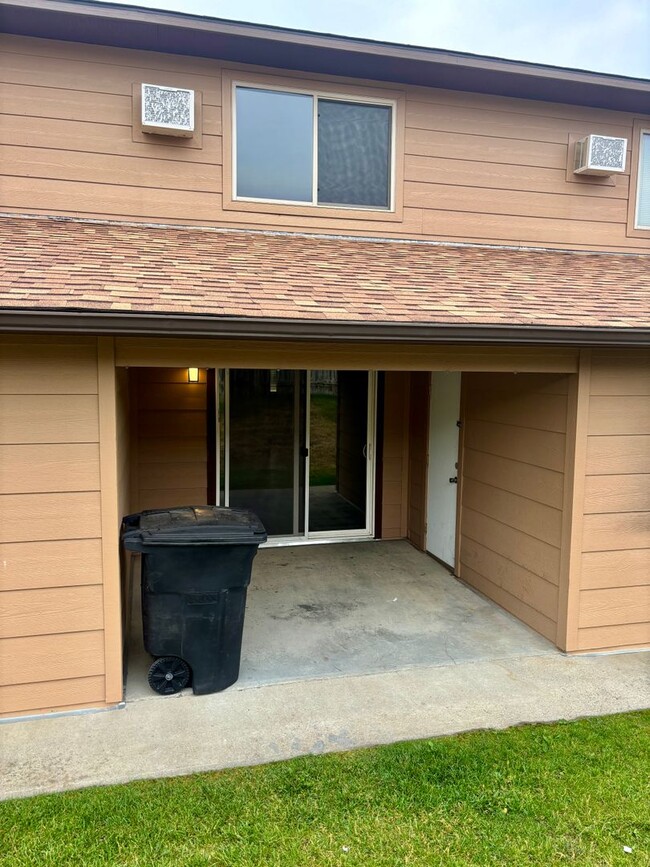 Foto del edificio - 631 Pebble Beach Rd