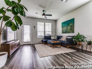Foto del edificio - 15066 PALM DESERT Ct