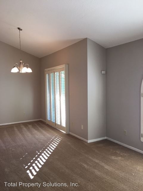 Foto del edificio - 3713 Clayton Rd