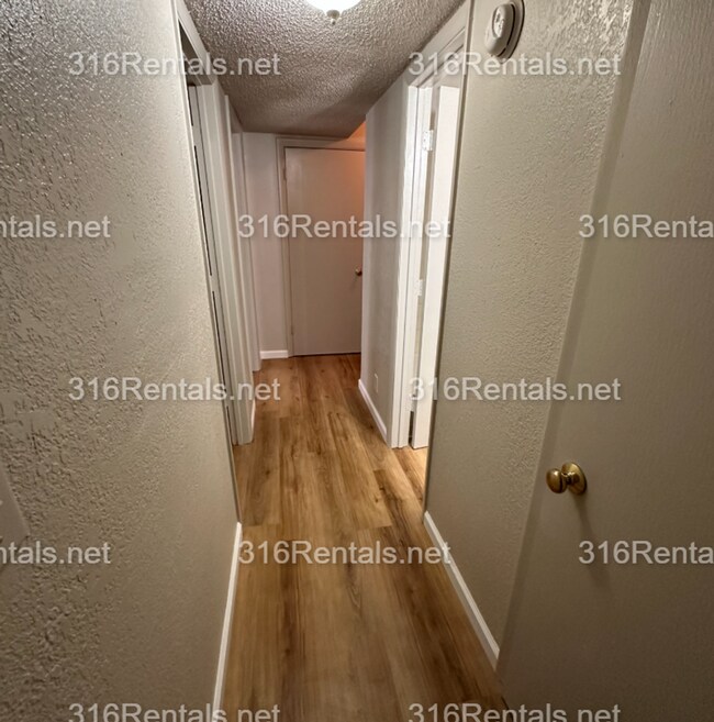 Foto del edificio - $745 - SECTION 8/ Housing Voucher approved 3 bedroom / 1 bathroom - Newly remodeled Apartment