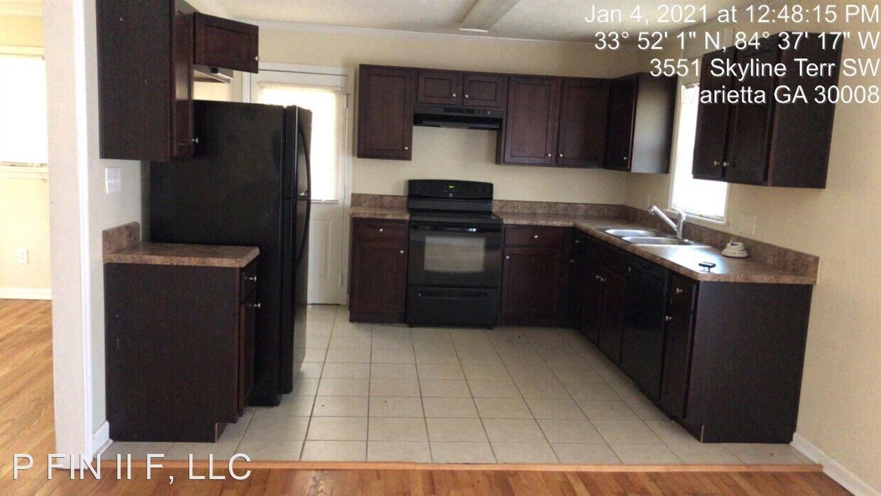 Building Photo - 3 br, 1.5 bath House - 3551 Skyline Ter SW