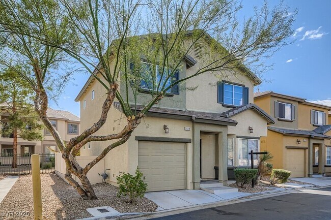 Foto del edificio - 9519 W Wooded Heights Ave