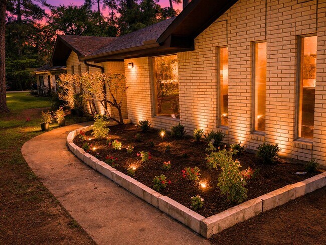Foto del edificio - 25610 Spring Ridge Dr
