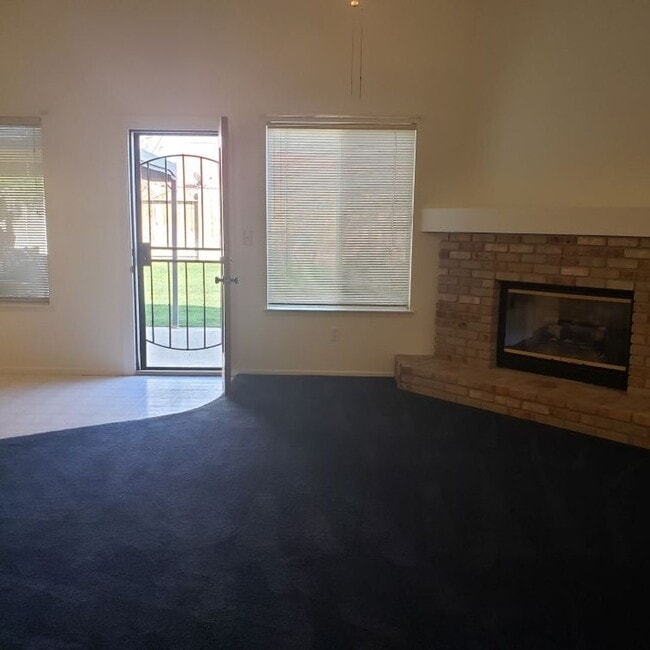 Building Photo - 6508 Pine Borough Ct
