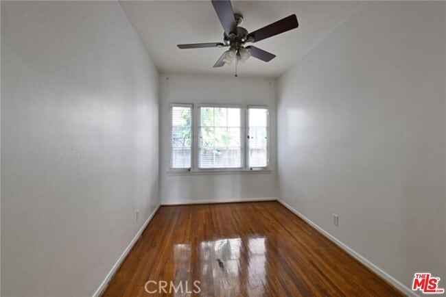 Building Photo - 149 Crescent Dr