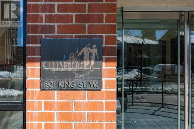 Photo du bâtiment - 801-1801 King St W