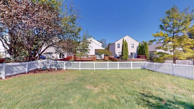 Building Photo - 5770 Trailwater Ln