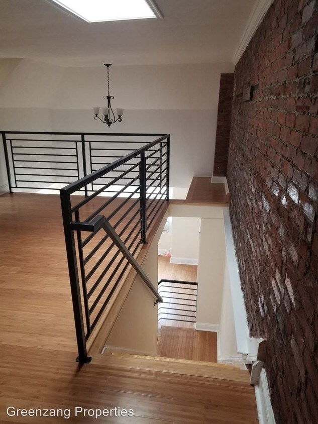 Foto principal - 4430 Pine St