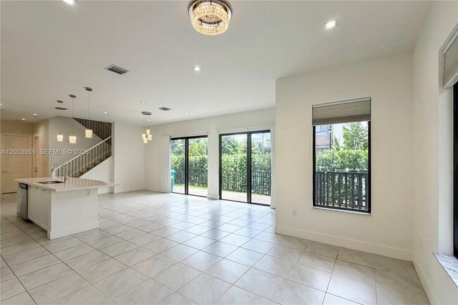 Foto del edificio - 4300 NW 80th Ave