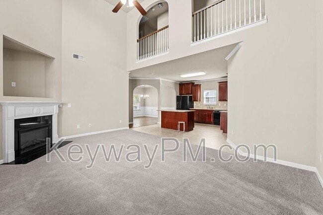 Foto del edificio - 456 Lory Ln