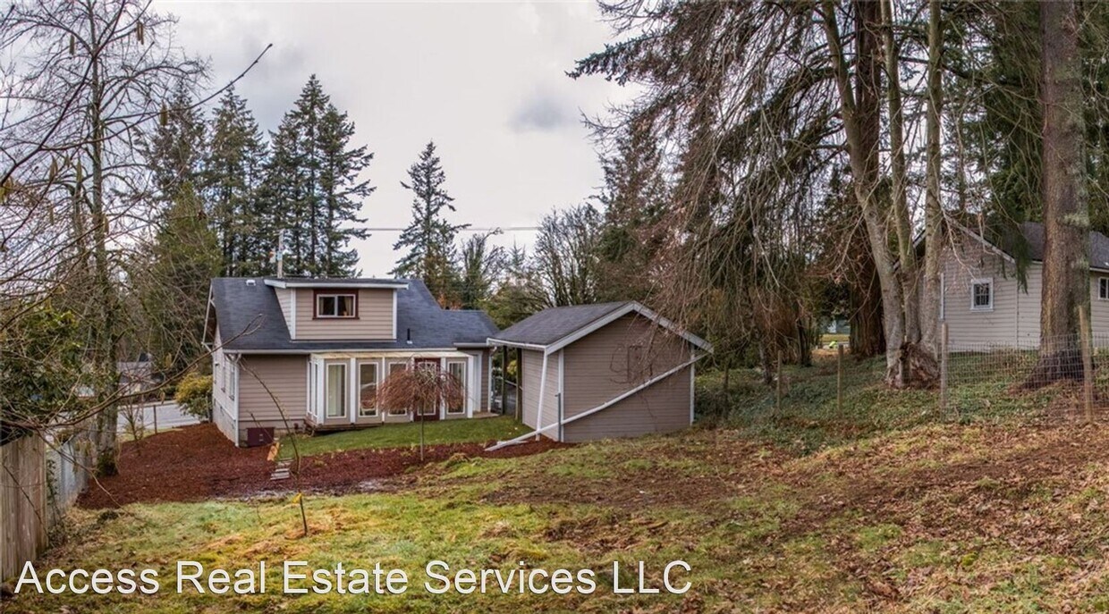 Primary Photo - 2 br, 1 bath House - 3716 Lakeway Dr.