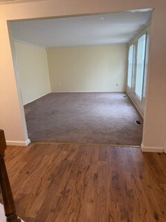 Building Photo - 1293 Manor Dr