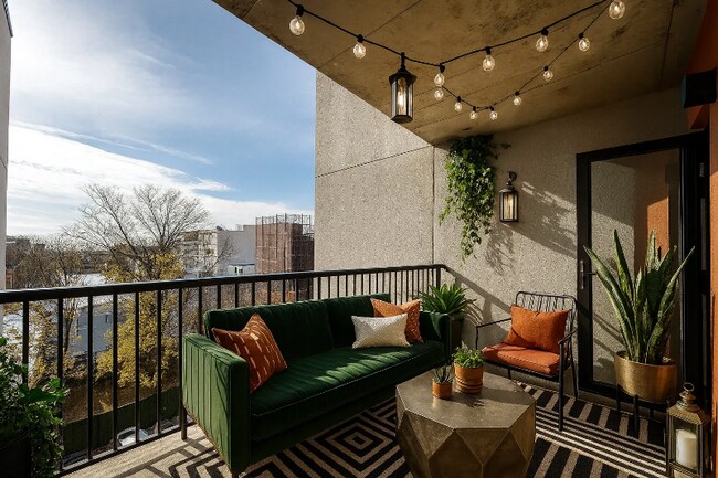 Foto del edificio - 885 Rogers Ave