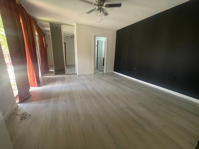 Building Photo - 5302 53rd Way