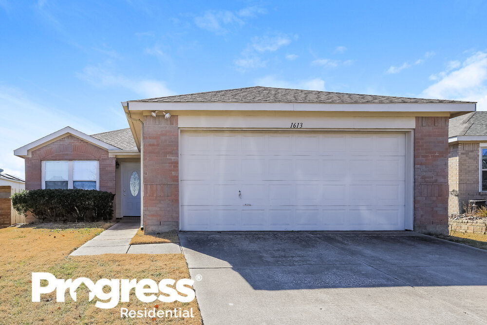 Foto principal - 1613 White Oak Rd