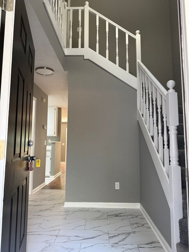 Foto del edificio - 92 Woodfield Pl