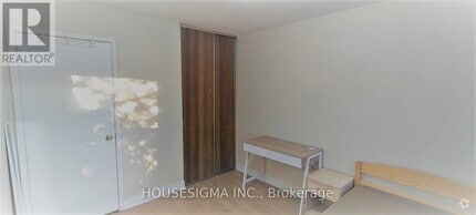 Building Photo - 95 Orsett St