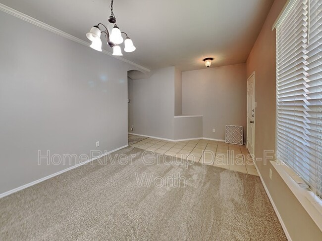Building Photo - 844 Kentucky Derby Ln