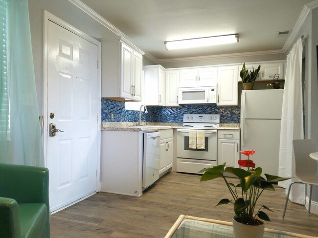 Foto del edificio - 17214 Front Beach Rd