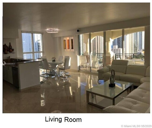 Foto del edificio - 17555 Atlantic Blvd