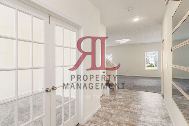 Building Photo - 3306 Lauren Fields Dr S