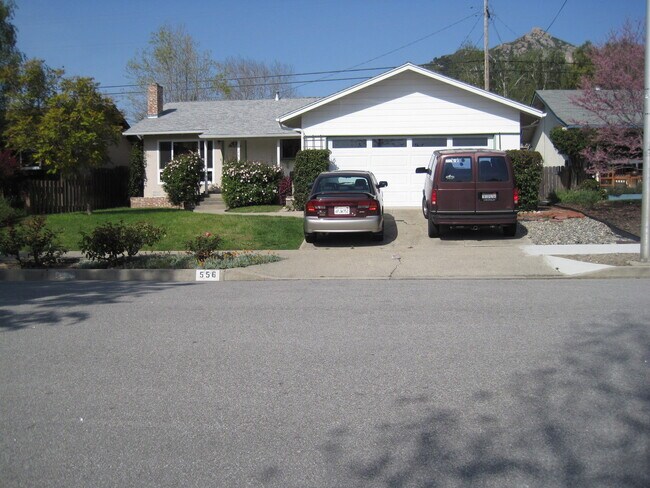 Foto del edificio - 556 Princeton-Cute house close to poly!