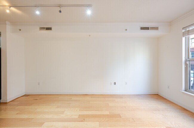 Foto del edificio - 1441 Rhode Island Ave NW