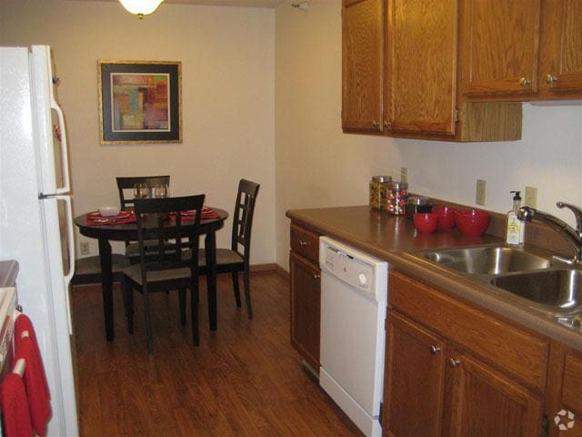 Kitchen - Bedford Apartments