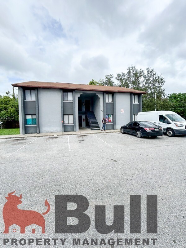 Foto principal - 5648 Rio Grande Ave