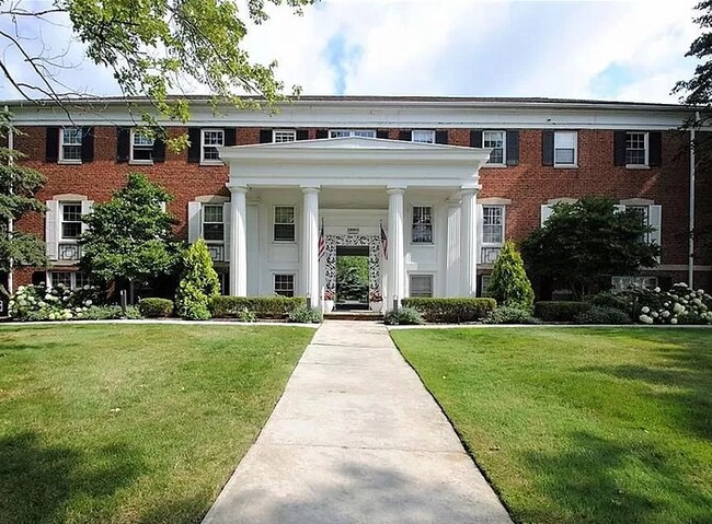 19901 Van Aken Blvd Unit 5 Shaker Heights OH 44122 Shaker Heights 19901 Van Aken Blvd Unit 5 Shaker Heights OH 44122 Shaker Heights