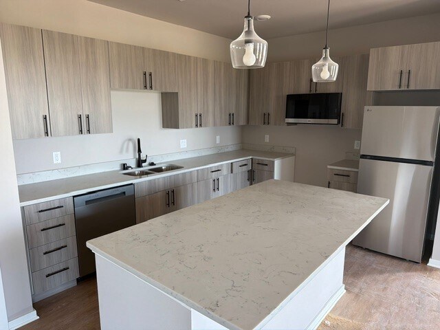 Foto del edificio - The Crest at Cardinal Heights - FULLY LEASED