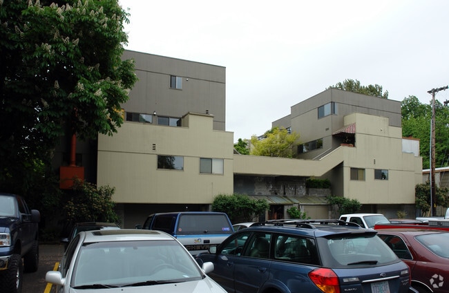 Building Photo - 970-988 Lincoln St