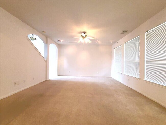 Foto del edificio - 119 Benedict Canyon Loop