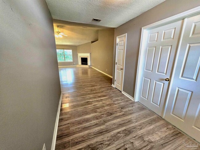 Building Photo - 6718 Fort Deposit Dr