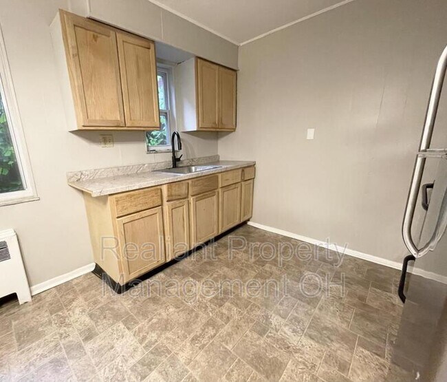 Foto del edificio - 1225 Laidlaw Ave