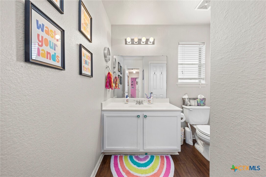 Foto principal - 421 Big Timber Dr