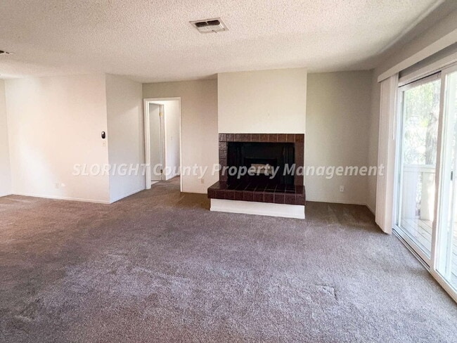 Foto del edificio - AVAILABLE NOW - Upstairs Paso Robles Apartment - 2 Bedroom / 1 Bathroom