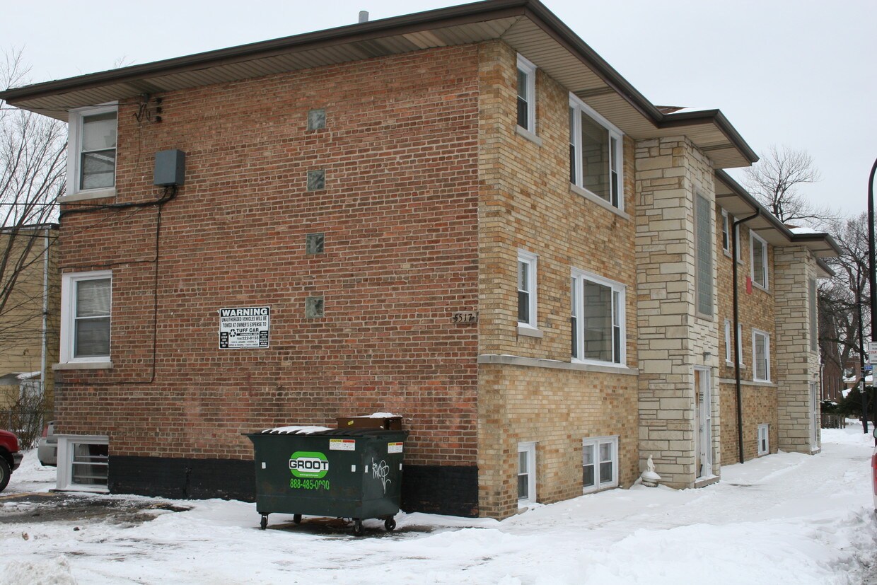 3 floors of one bd apt with same floor plan - 1801 S 55th Ct
