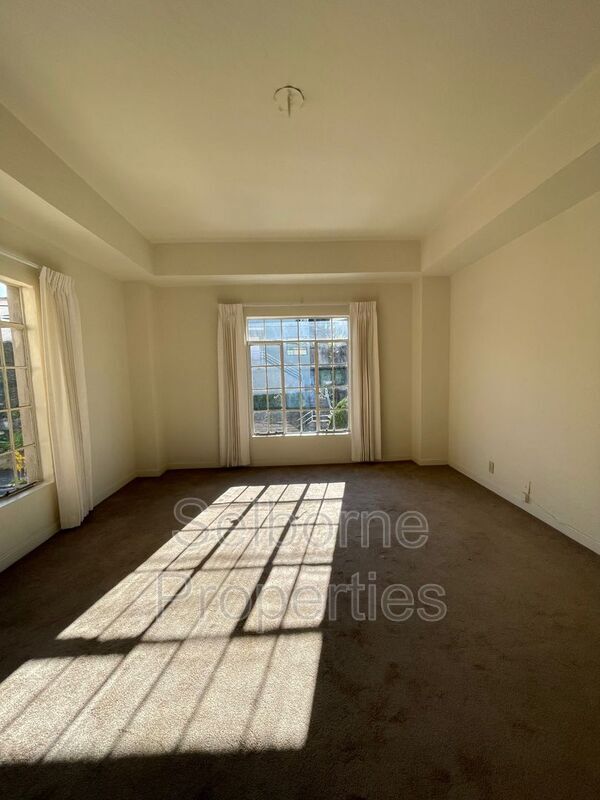 Building Photo - 2501 Ivy Dr