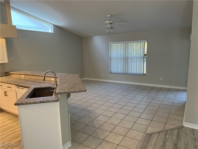 Building Photo - 18072 Horseshoe Bay Cir