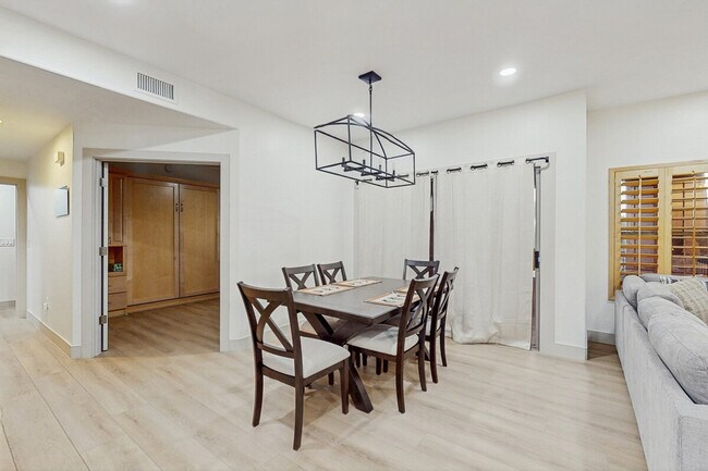 Foto del edificio - 19700 N 76th St